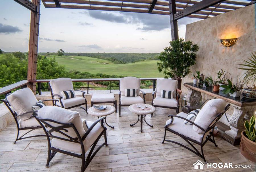 CASA DE CAMPO , CONDO EN LOS ALTOS