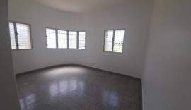 Amplio apartamento en Gazcue con línea blanca